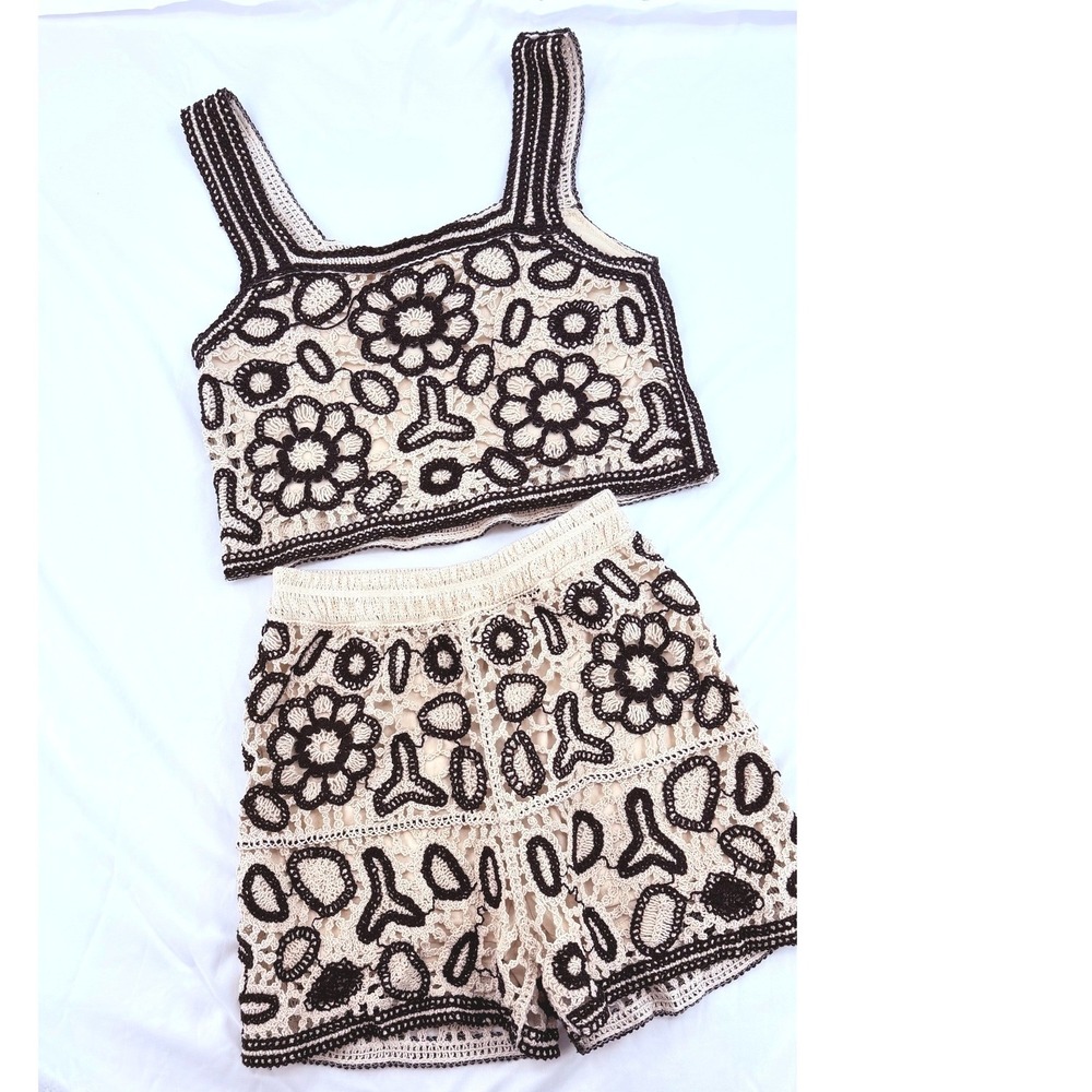 Rebellion Again Cream Black Floral Crochet 2 Piece Set Crop Top Shorts Small - Picture 5 of 9